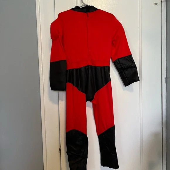 Mr. Incredible Kids Costume - Red and Black - Picture 3 of 4